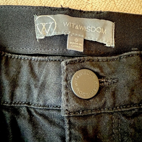 Wit & Wisdom Black Denim Jeans Size 0 Bootcut Stretch Casual Everyday - Picture 3 of 4